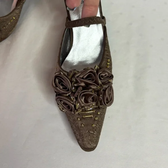 John Fashion Beaded Roses Elegant Slingback Taupe Formal Heels - Picture 2 of 7